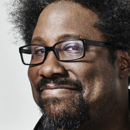 Kamau Bell Headshot